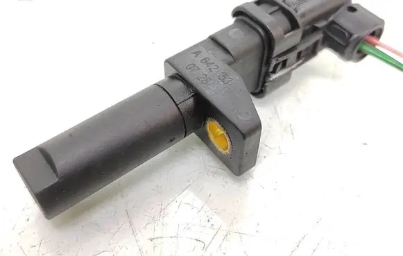 Mercedes-Benz S W221 Crankshaft position sensor A6421530728