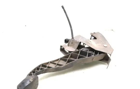 Volkswagen Transporter - Caravelle T5 Clutch pedal 7H1721059K