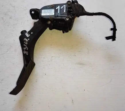 Volkswagen Transporter - Caravelle T5 Accelerator throttle pedal 7H1721503