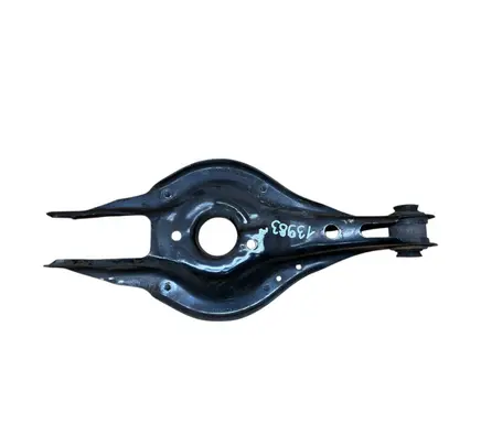 Rear control arm