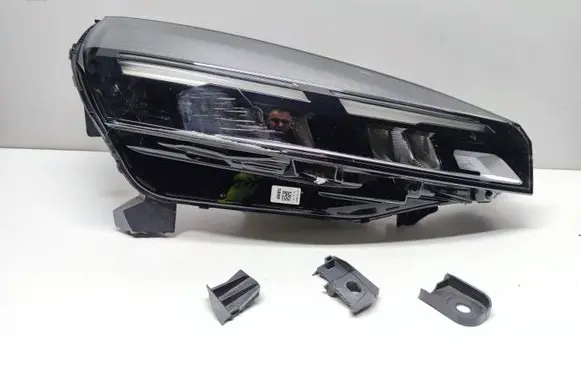 Renault Clio V Headlight/headlamp 260103507R