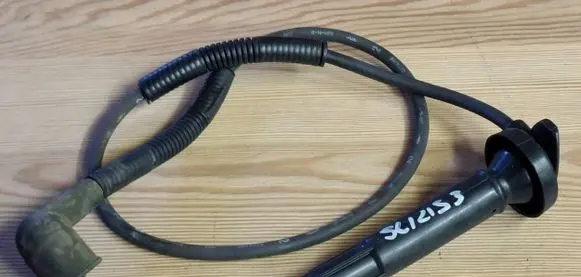 Subaru Legacy Ignition plug leads 1618