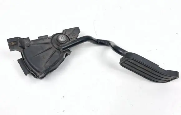 Volkswagen Sharan Accelerator throttle pedal 7M2721603A 98VW9F836CB