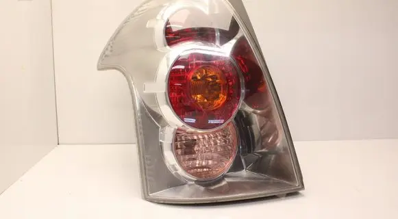Toyota Corolla Verso AR10 Rear/tail lights