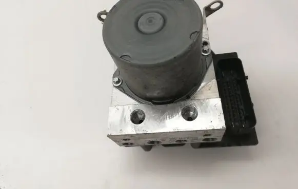 BMW X1 E84 ABS Pump 6850226