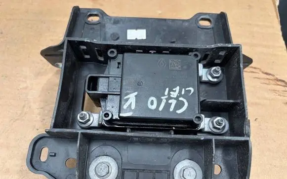 Renault Clio V Distronic sensor radar 284478542R