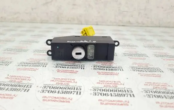 Volkswagen Touareg I Passenger airbag on/off switch 7L6919211
