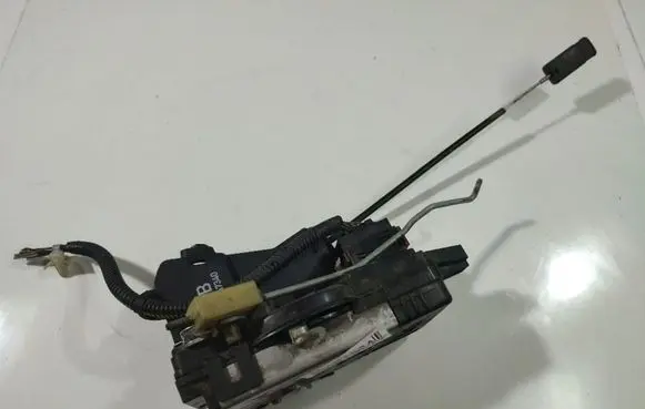 Opel Signum Front door lock 24447340