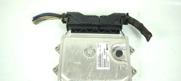 Opel Combo D Engine control unit/module ECU 51908953