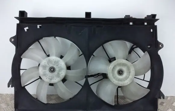Toyota Avensis T250 Fan set 163630G050 163630G060A