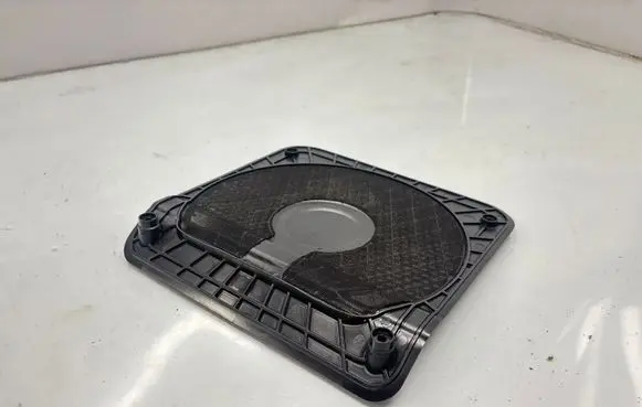 BMW 3 F30 F35 F31 Subwoofer grill/trim 9227819