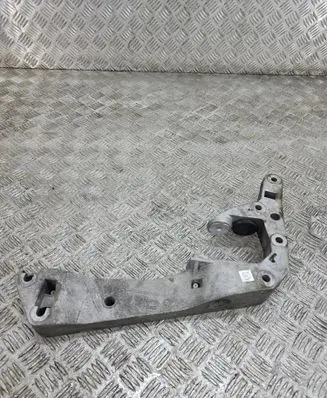 BMW X7 G07 Gearbox mounting bracket 8486998