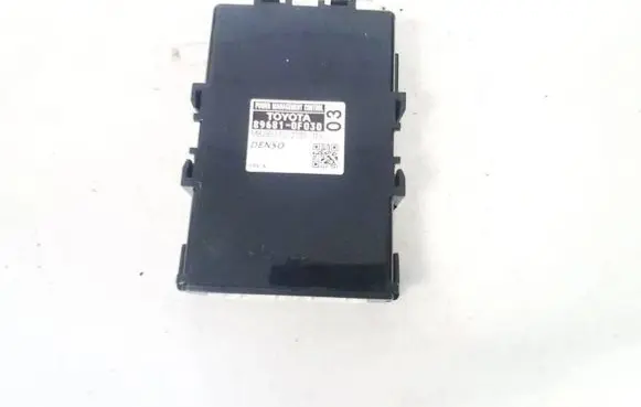 Toyota Avensis T270 Other control units/modules 896810f030 89681-0f030