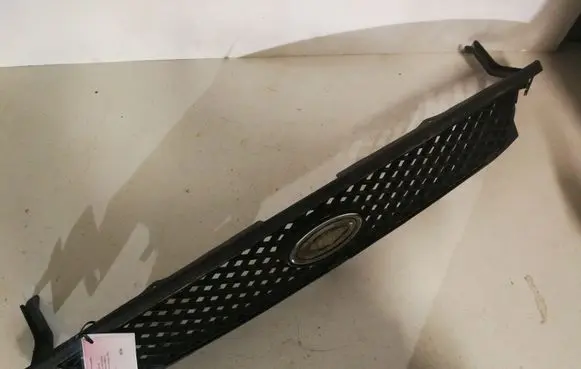 Ford S-MAX Front bumper upper radiator grill 6M21R8200A