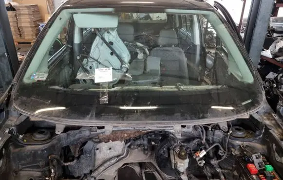 Volkswagen Cross Touran I Rear windscreen/windshield window SOLARLAMINATED
