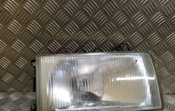Volkswagen Transporter - Caravelle T4 Headlight/headlamp 0244438