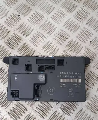 Mercedes-Benz E W211 Door control unit/module 2118702285 00401702