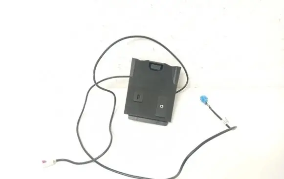 Mercedes-Benz A W176 USB socket connector A2468230411