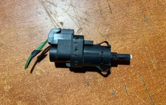 Ford Focus Brake pedal sensor switch 3M5T13480AB