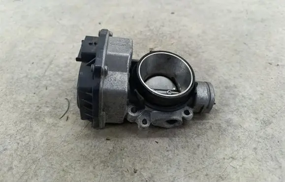 Peugeot 206+ Throttle body valve 9640796280
