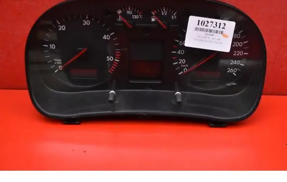 Volkswagen Golf IV Speedometer (instrument cluster) 1J0920826C