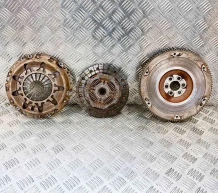 Toyota Yaris Clutch set kit 134510Q011 312500D240
