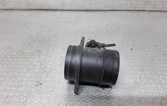 Skoda Octavia Mk2 (1Z) Mass air flow meter 038906461B 0281002531