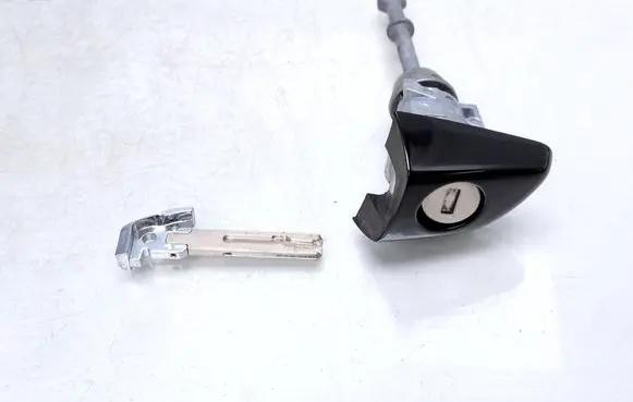 Opel Grandland X Front door lock (next to the handle) P1U0 242745