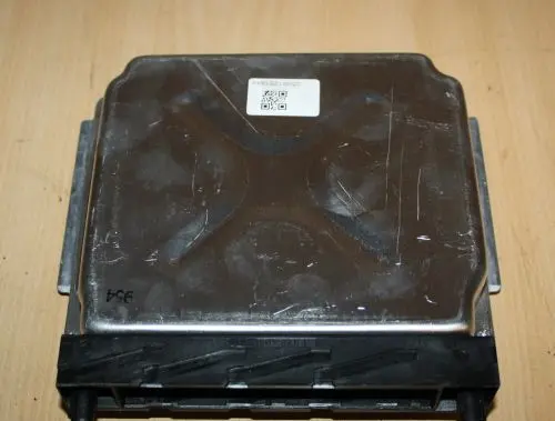 Volvo S60 Engine control unit/module 30684877