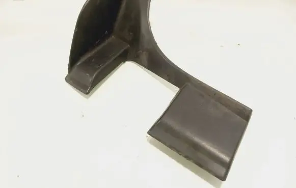 Volkswagen Touareg I Other trunk/boot trim element 7L6867438F