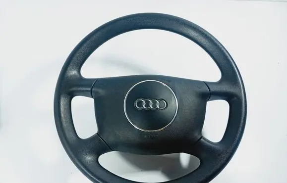 Audi A3 S3 8P Steering wheel