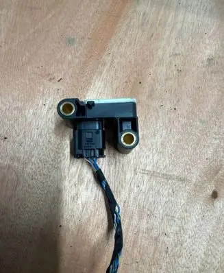 BMW 3 E92 E93 Airbag deployment crash/impact sensor 6956485 0285003901 1801116577