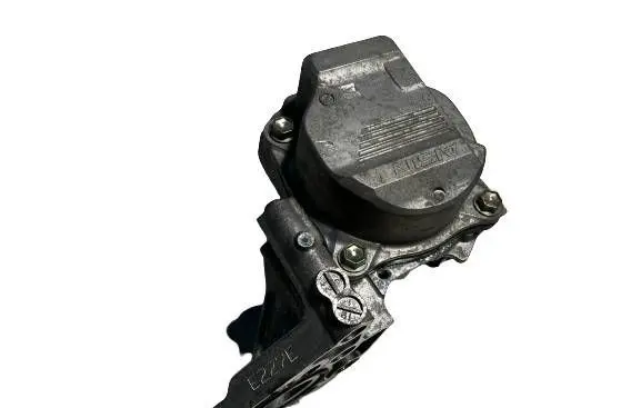 Toyota RAV 4 (XA50) Water pump 