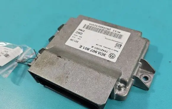 Volkswagen PASSAT B6 Central body control module 3C0907801E IMPRK1558209