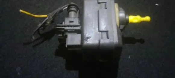 Renault Laguna II Headlight level adjustment motor 