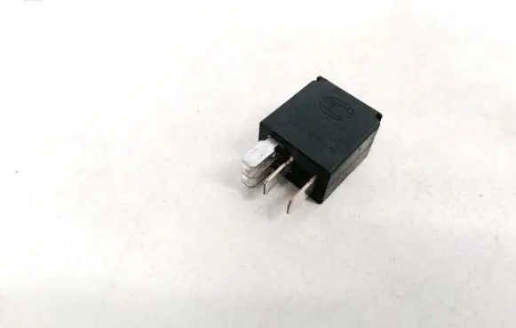 Volvo V70 Other relay 9441161 V23074