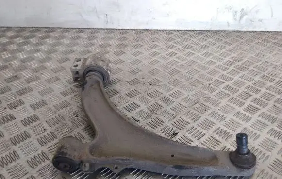 Opel Insignia A Front lower control arm/wishbone 22792989