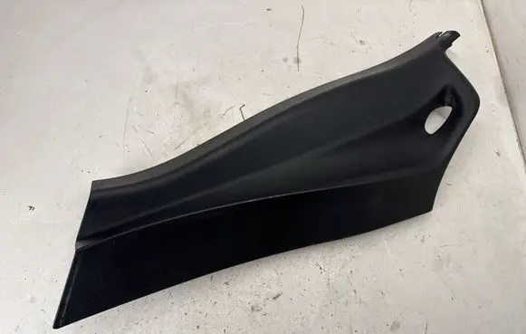 BMW X1 F48 F49 (C) pillar trim 7366845
