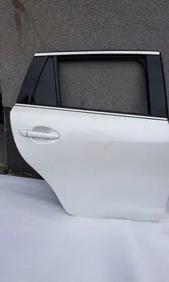 Mazda 6 Rear door
