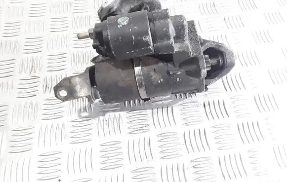 Volkswagen PASSAT B5.5 Starter motor