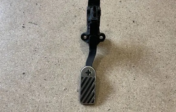 Hyundai Ioniq 5 Accelerator throttle pedal 32700KL110