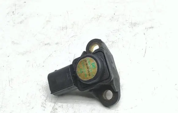 Mercedes-Benz E A207 Air pressure sensor A0061539728