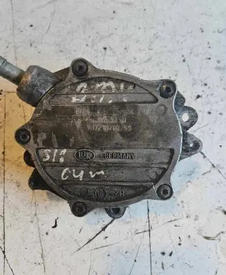 BMW 3 E46 Vacuum pump 11667502656