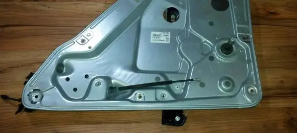 Skoda Fabia Mk1 (6Y) Sliding door window regulator with motor 6y0839752s Nenustatyta
