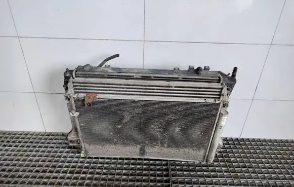 Toyota Avensis T250 Radiator set 