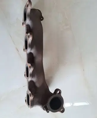 Toyota Avensis T270 Exhaust manifold