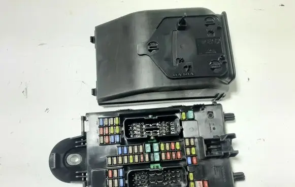 Volvo XC60 Fuse module 31346672