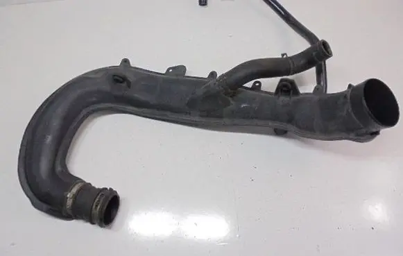 Ford Mondeo MK I Air intake hose/pipe DS73-9C623-GG
