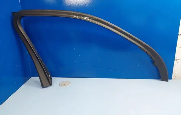 BMW X7 G07 Other front door trim element 51337445511 7445511