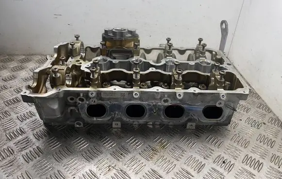 BMW 7 F01 F02 F03 F04 Engine head 7573940 7573938